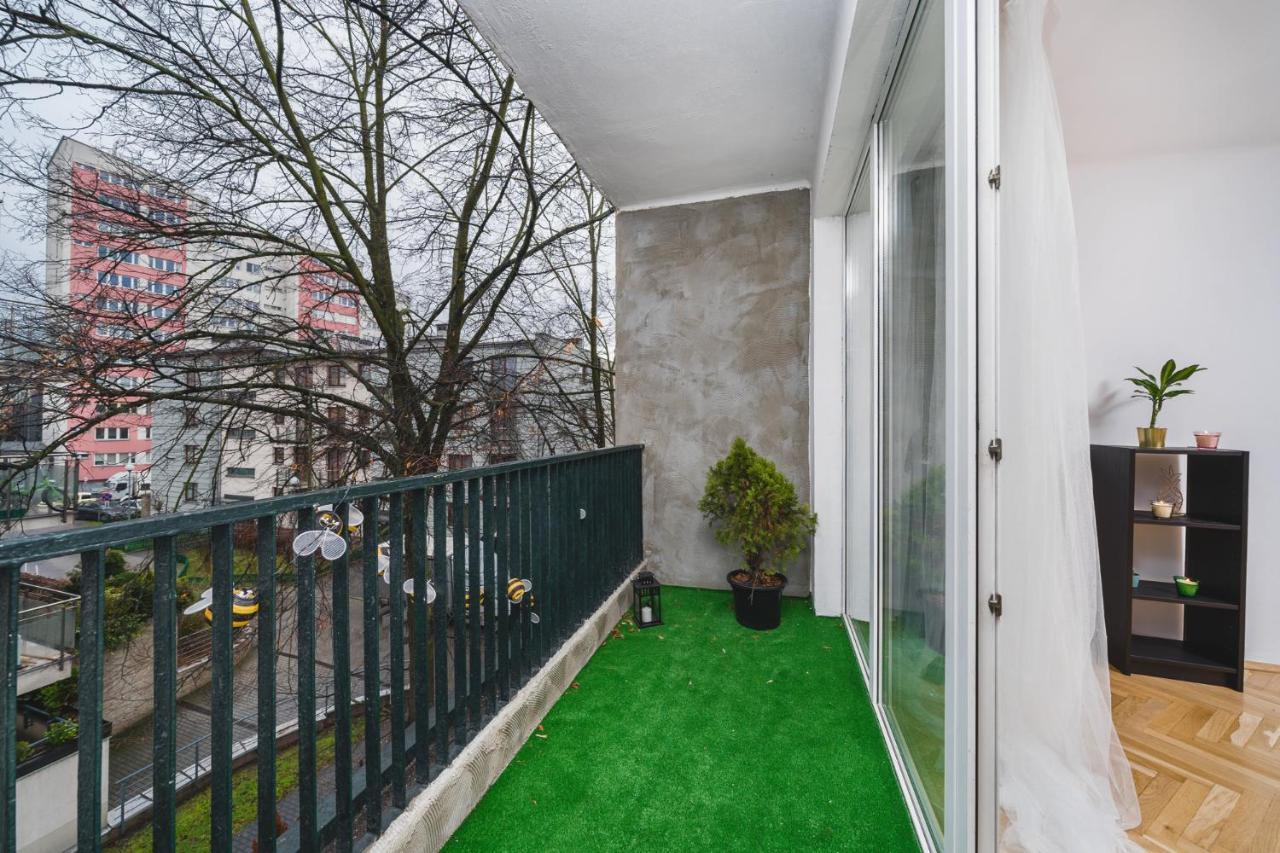 Sunshine Parkside Hideaway - 3 Bedroom - By Upstairs Krakov Exteriér fotografie