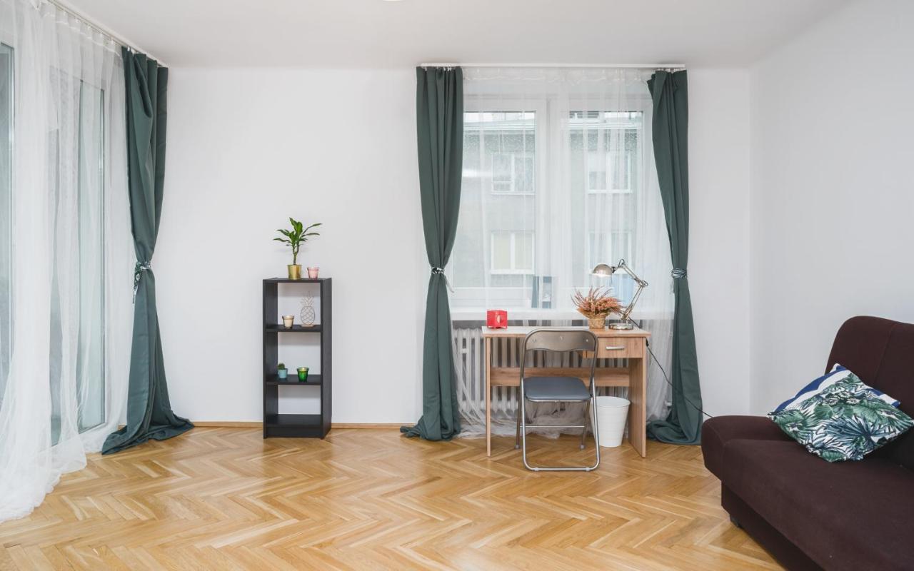 Sunshine Parkside Hideaway - 3 Bedroom - By Upstairs Krakov Exteriér fotografie