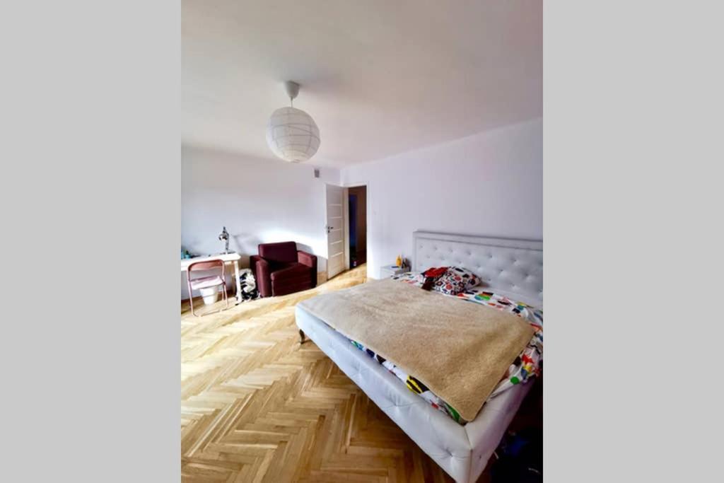 Sunshine Parkside Hideaway - 3 Bedroom - By Upstairs Krakov Exteriér fotografie